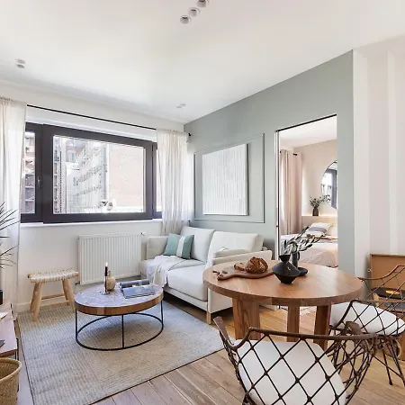 Apartment Porto - 1 A Auteuil